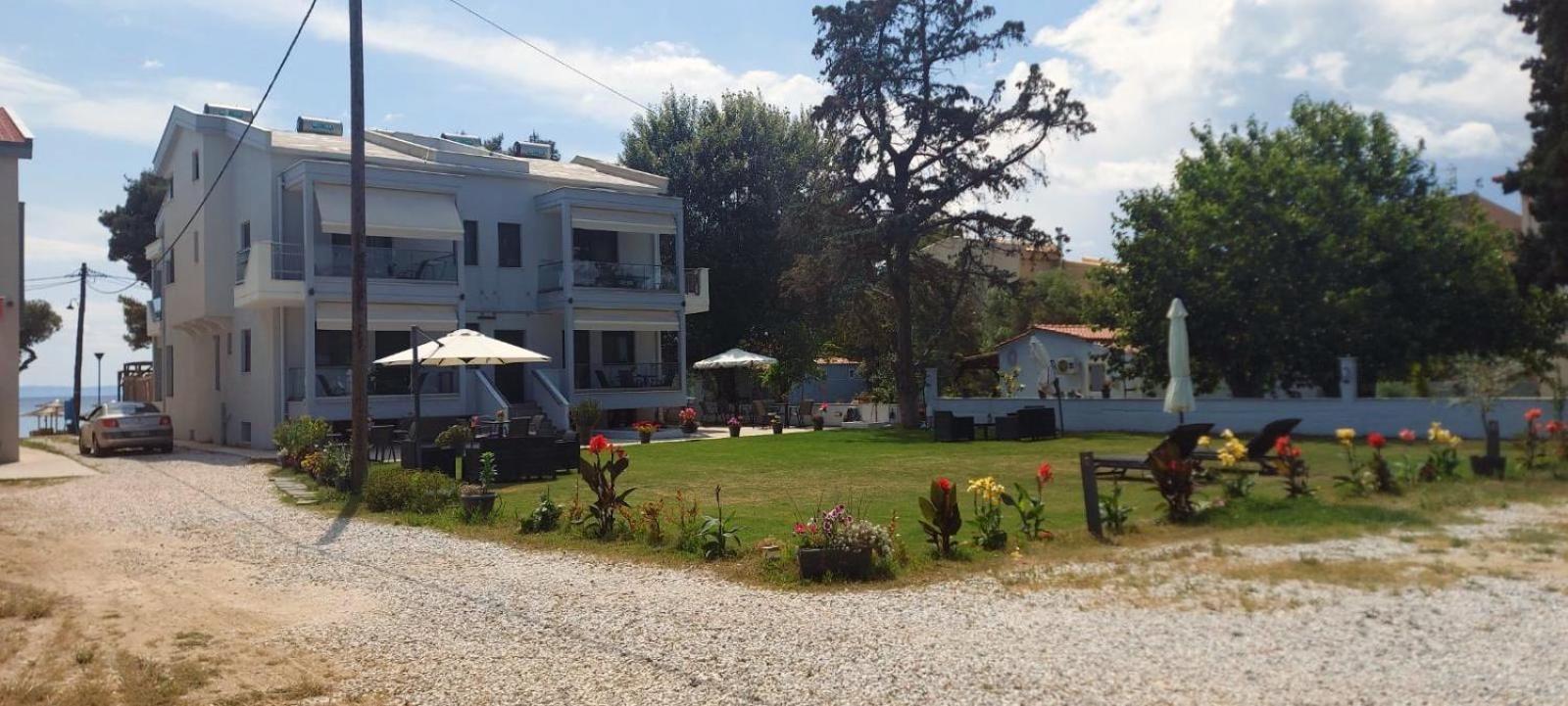 Enalia Luxury Living Daire Nikiti  Dış mekan fotoğraf