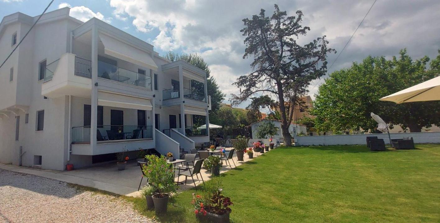Enalia Luxury Living Daire Nikiti  Dış mekan fotoğraf