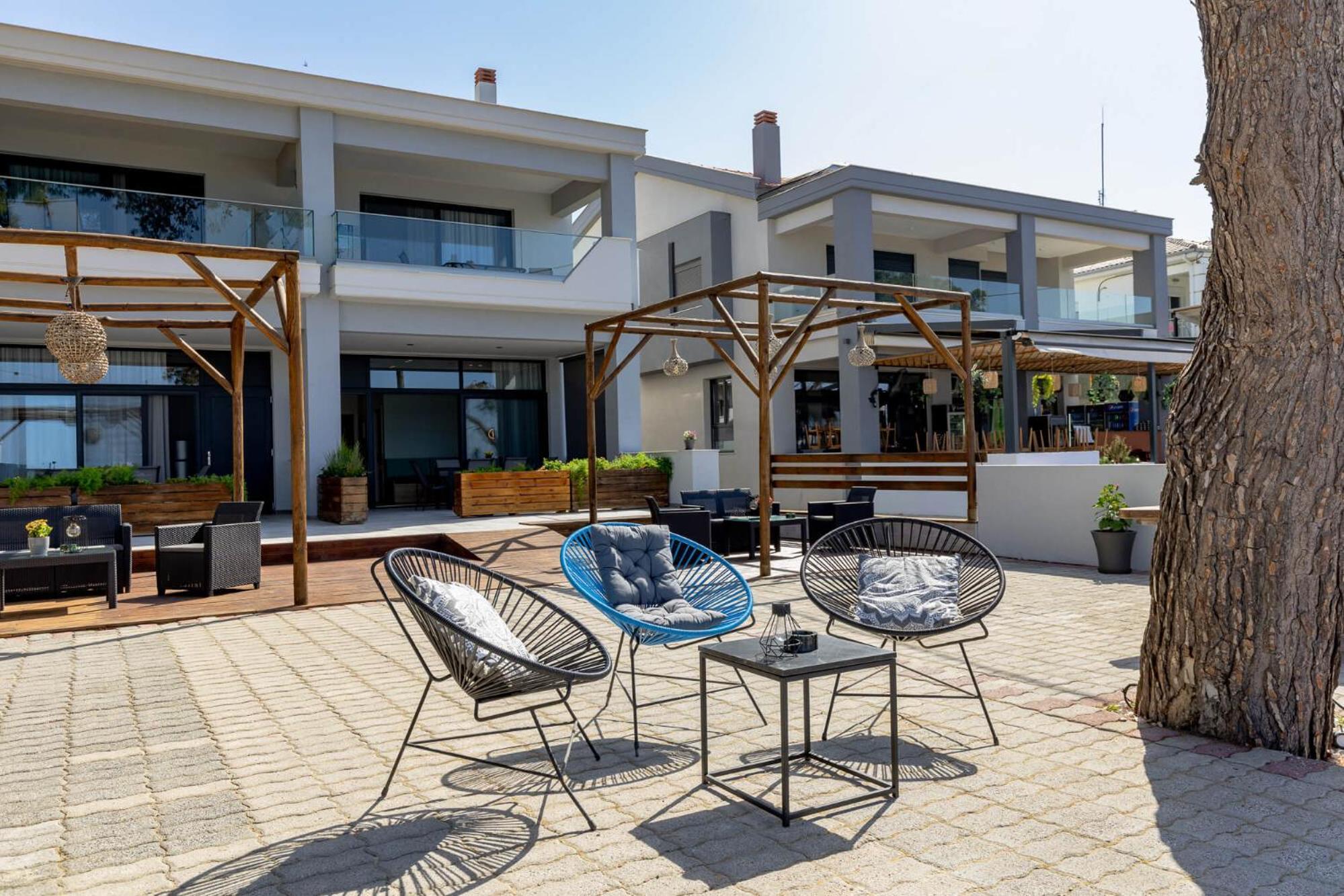 Enalia Luxury Living Daire Nikiti  Dış mekan fotoğraf