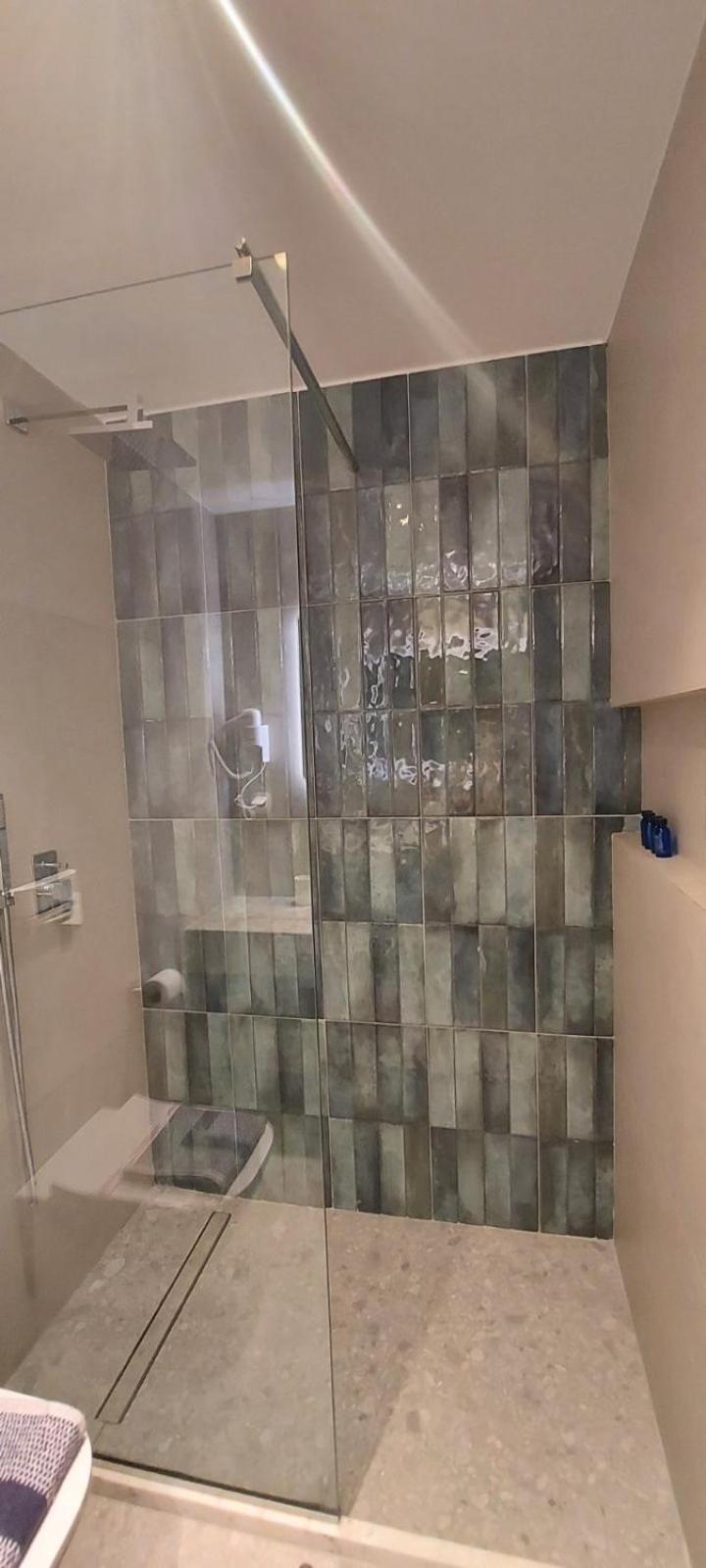 Enalia Luxury Living Daire Nikiti  Dış mekan fotoğraf