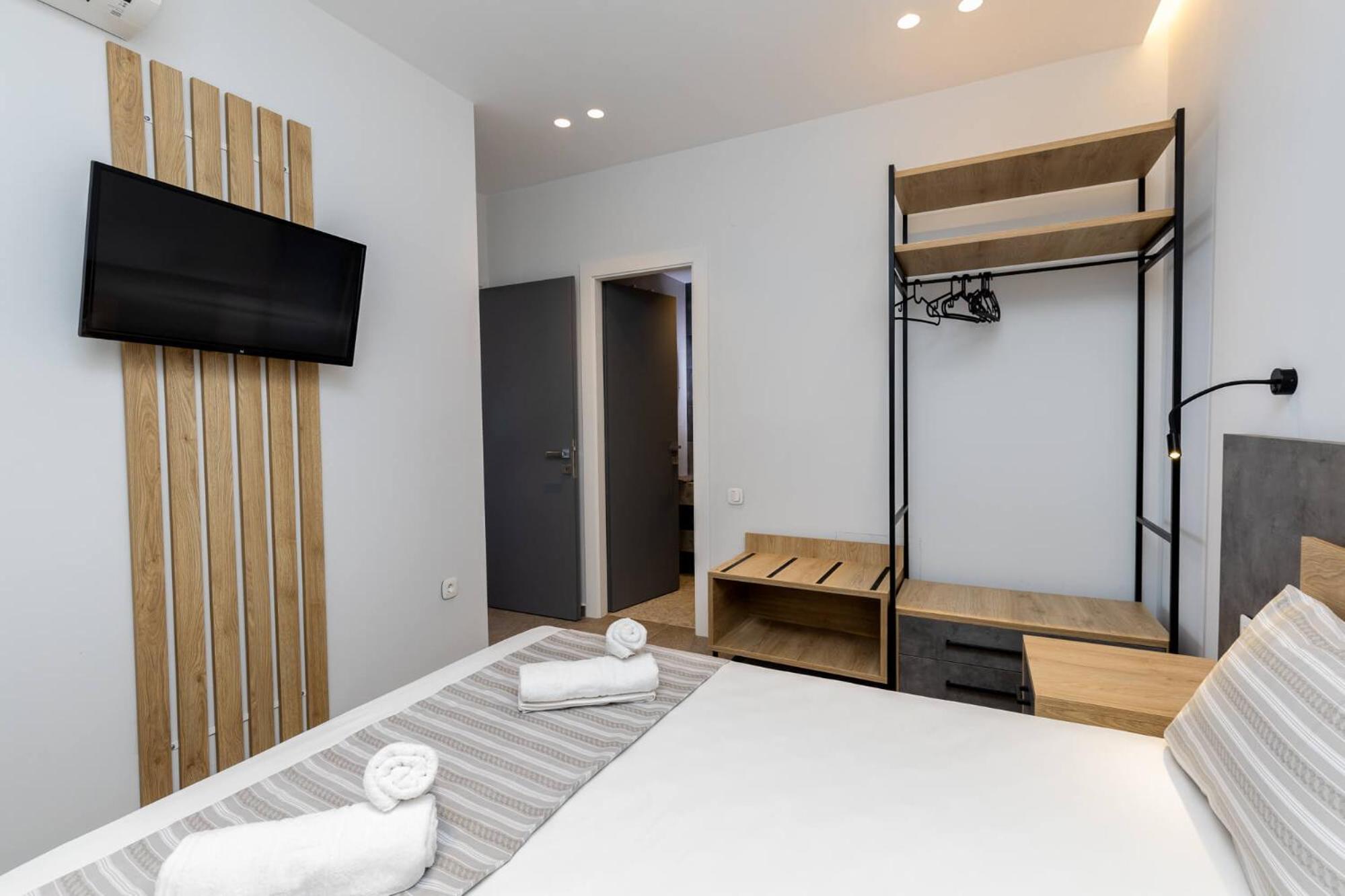 Enalia Luxury Living Daire Nikiti  Dış mekan fotoğraf