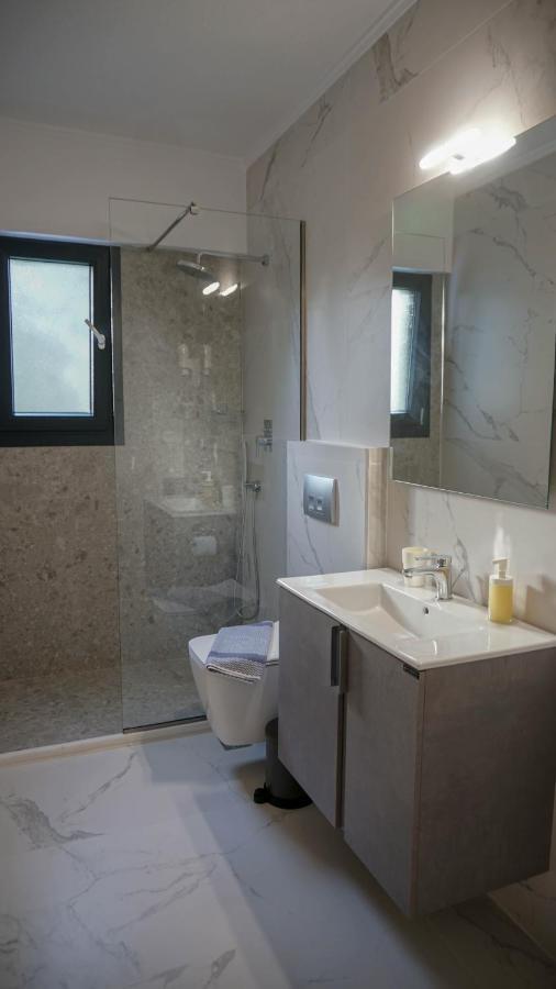 Enalia Luxury Living Daire Nikiti  Dış mekan fotoğraf