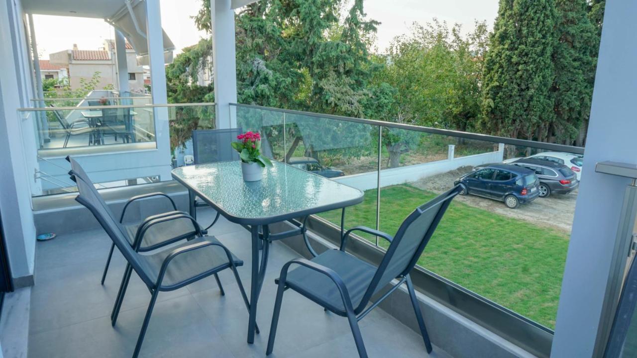 Enalia Luxury Living Daire Nikiti  Dış mekan fotoğraf