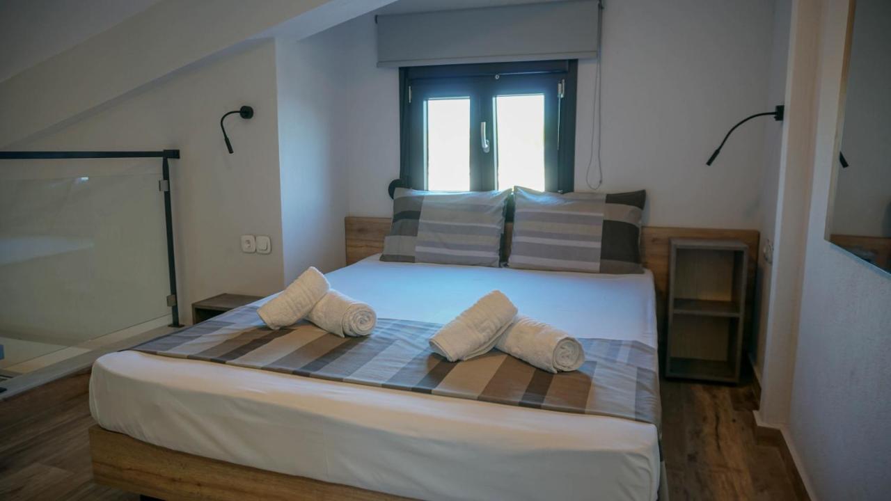 Enalia Luxury Living Daire Nikiti  Dış mekan fotoğraf