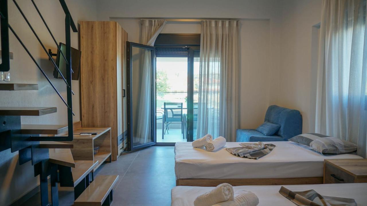 Enalia Luxury Living Daire Nikiti  Dış mekan fotoğraf