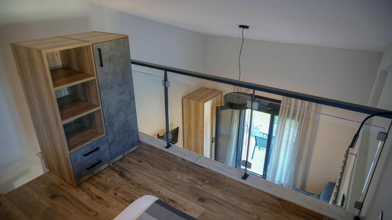 Enalia Luxury Living Daire Nikiti  Dış mekan fotoğraf