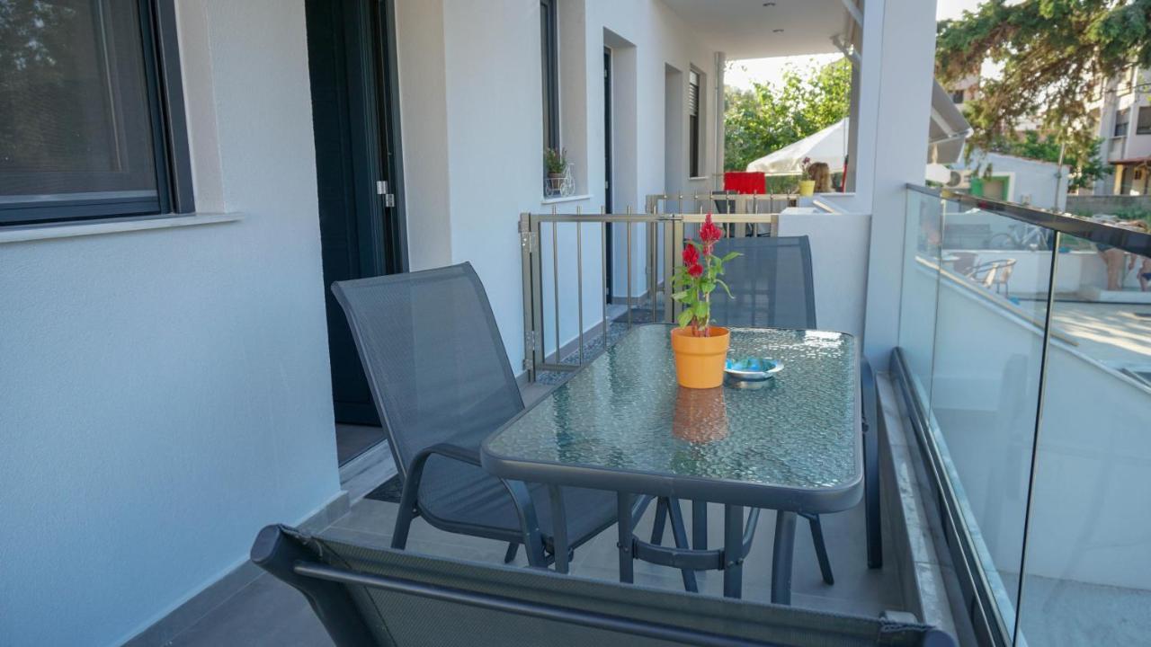 Enalia Luxury Living Daire Nikiti  Dış mekan fotoğraf