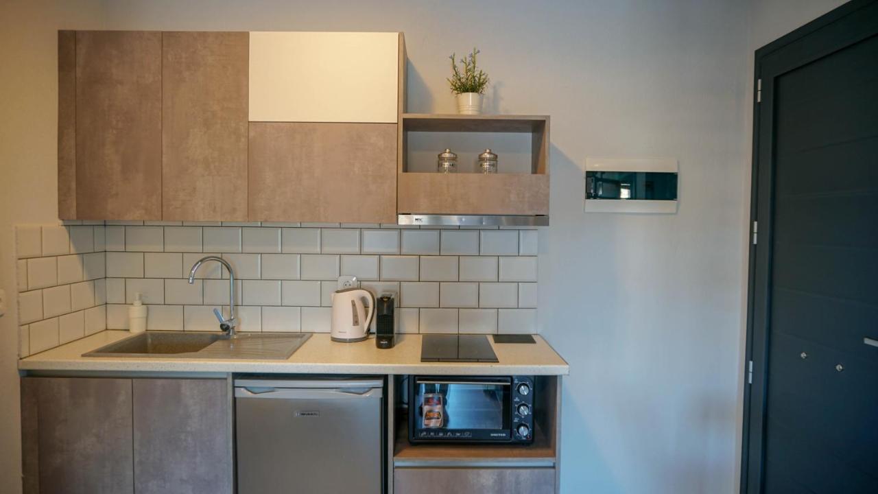 Enalia Luxury Living Daire Nikiti  Dış mekan fotoğraf